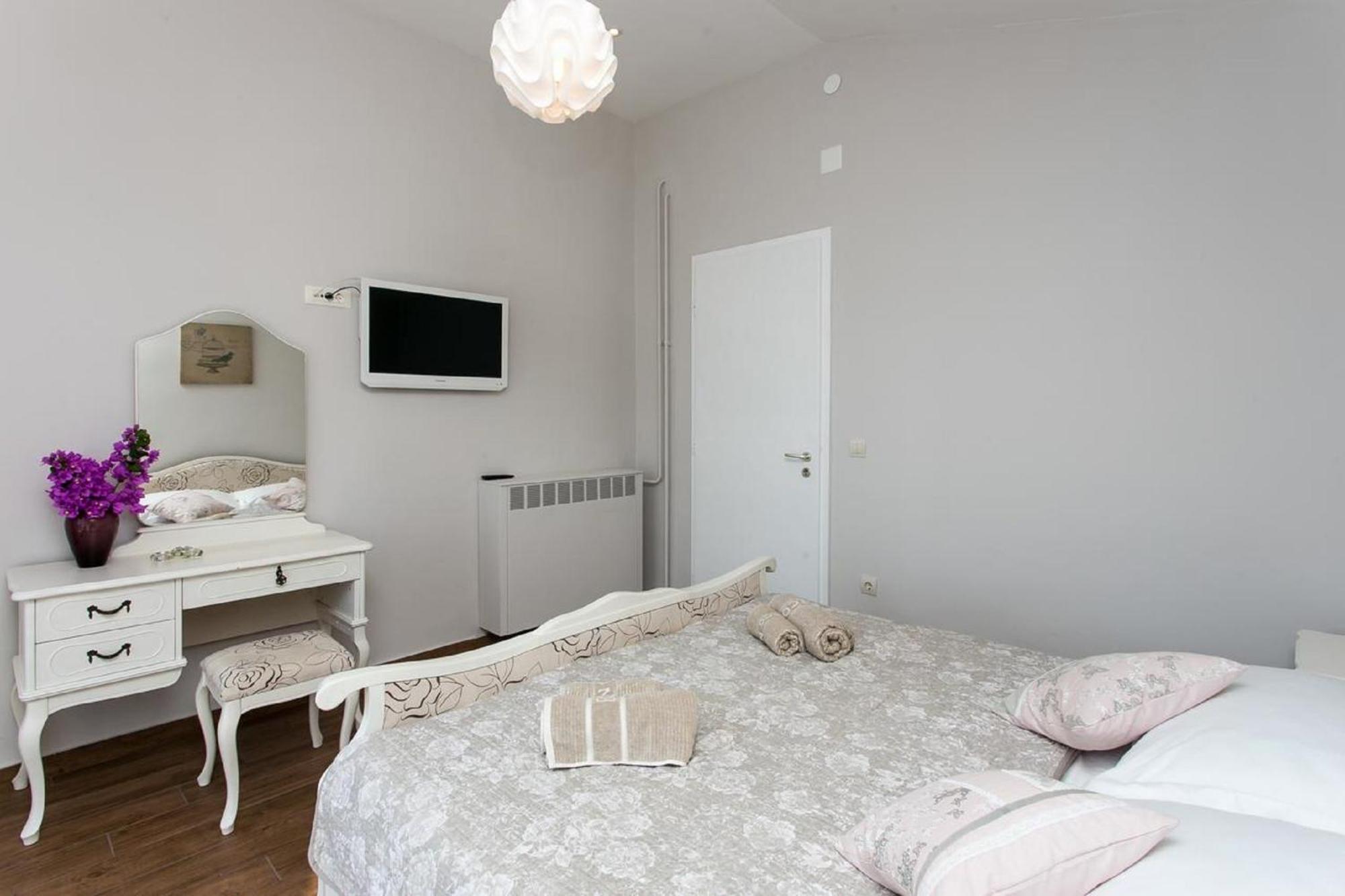 Apartments Villa Mirjana Mlini Room photo